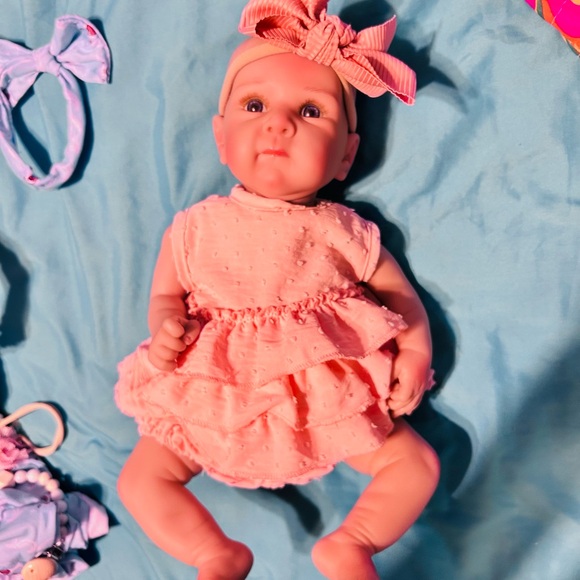 BRAND NEW 18 Inch ‘Reborn’ Baby doll - Picture 8 of 11